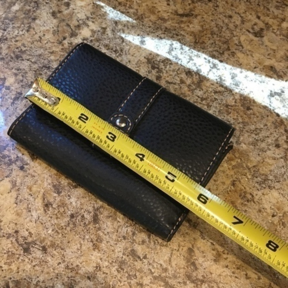 Relic Wallet Black Like New - Picture 4 of 12